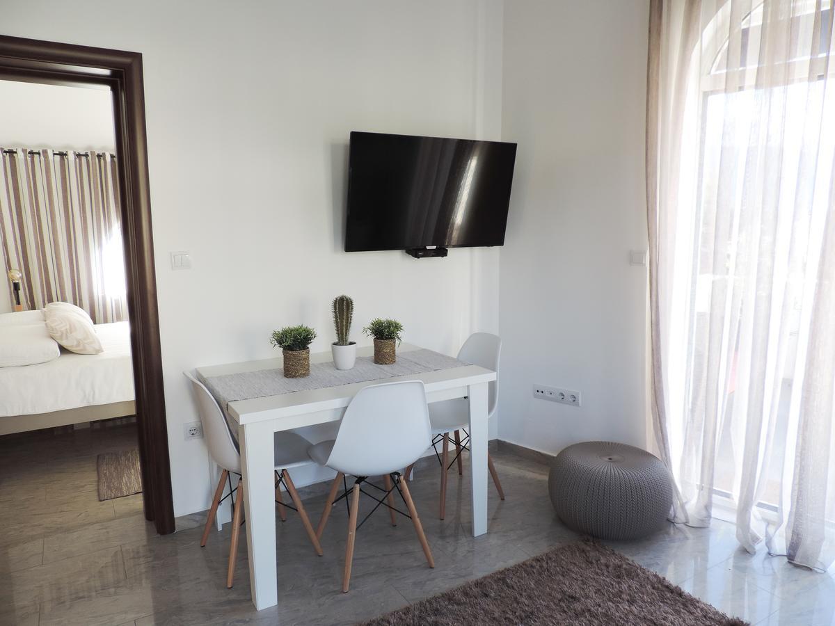 Tropicoco Apartments 蒂瓦特 外观 照片