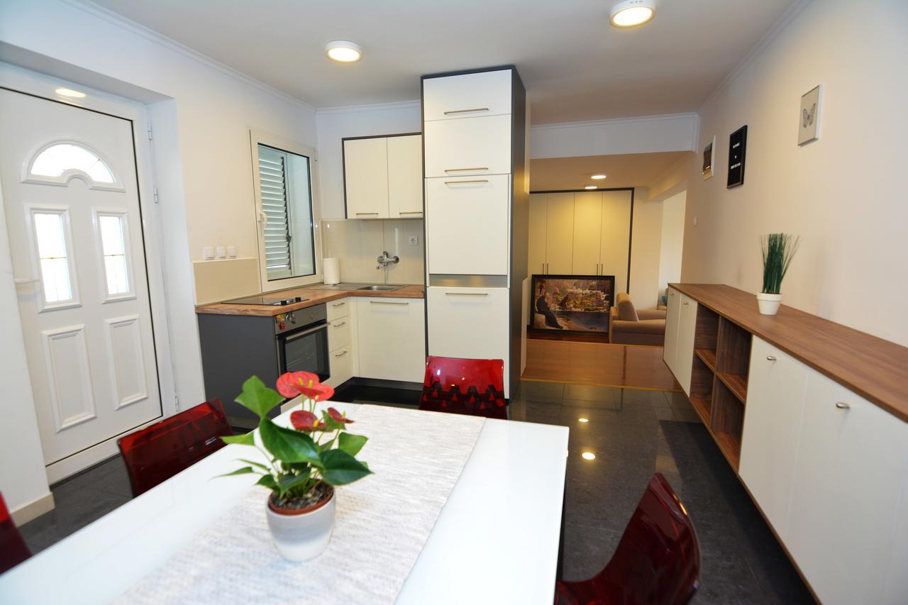 Tropicoco Apartments 蒂瓦特 外观 照片